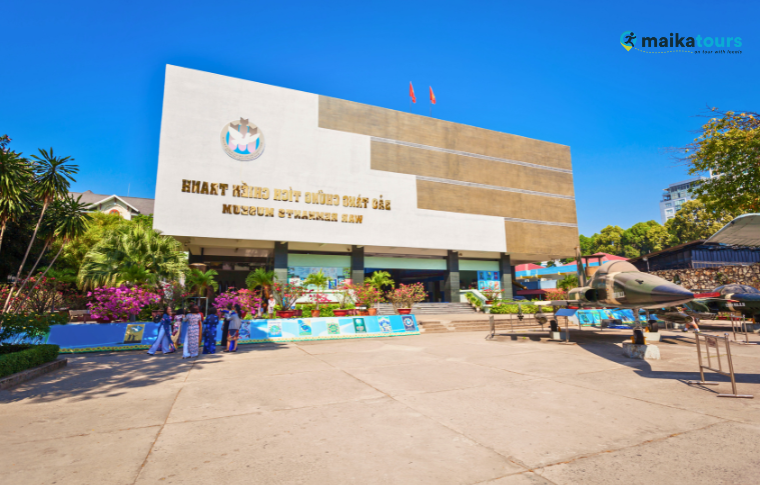 the outdoor of the war remnants museum 